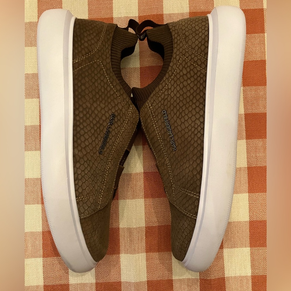 Karl Lagerfeld Paris Elastic Slip on Sneakers. Snakeskin Print. Size 9. - Picture 3 of 6
